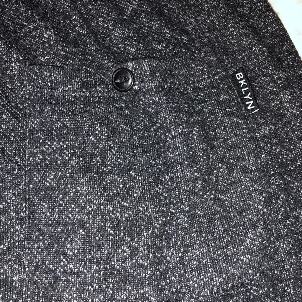 Shorts - Picture 3 of 5